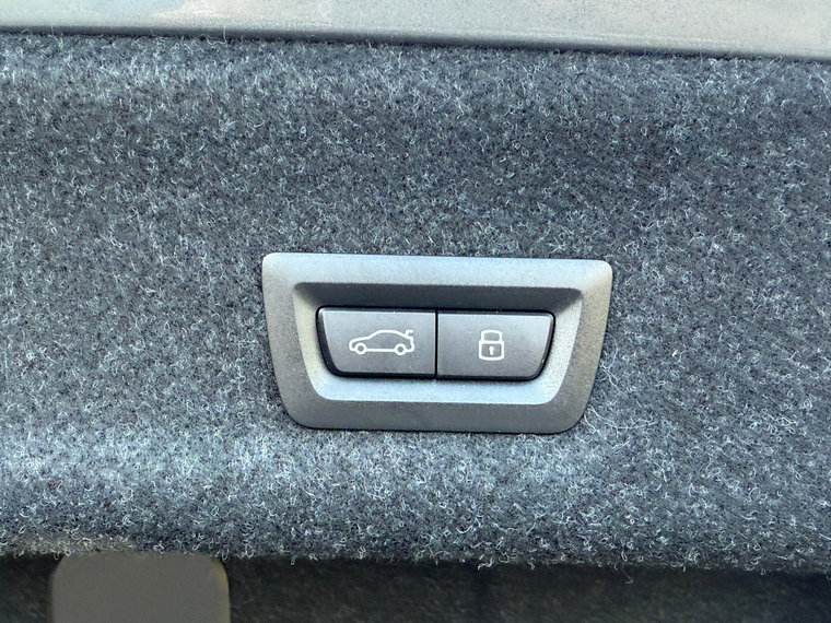 Vehicle Image 40