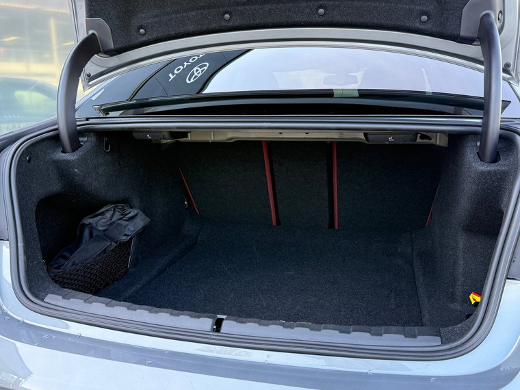 Vehicle Image 41