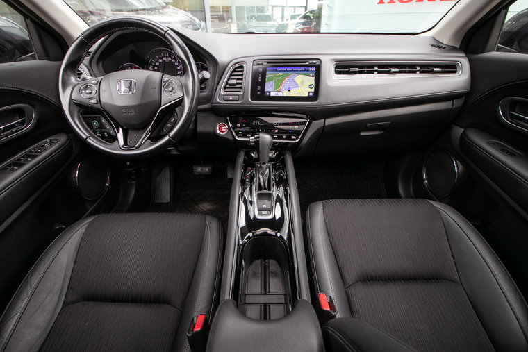 Vehicle Image 15