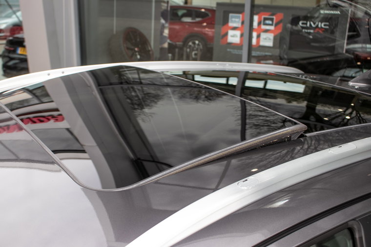 Vehicle Image 38