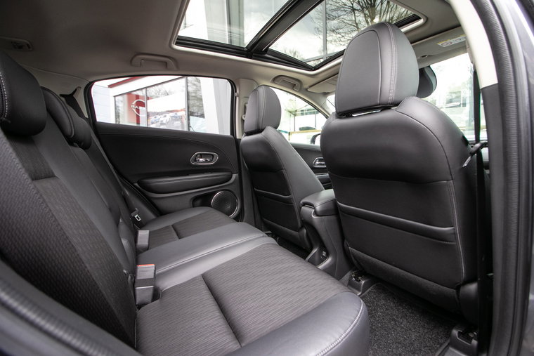 Vehicle Image 7