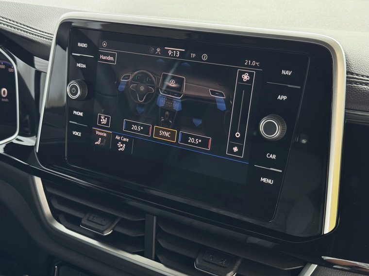 Vehicle Image 38