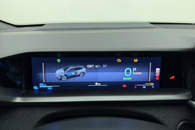 Vehicle Image 32