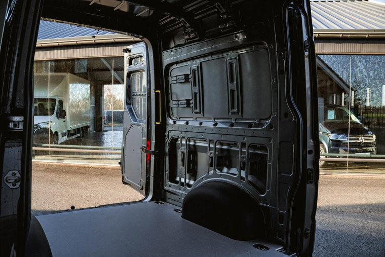 Vehicle Image 30