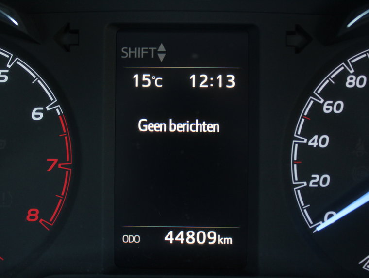 Vehicle Image 25