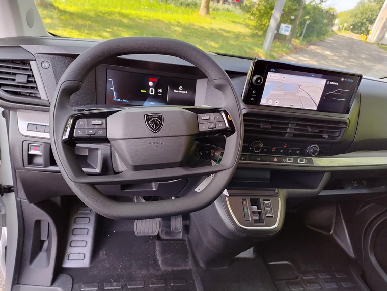 Vehicle Image 30