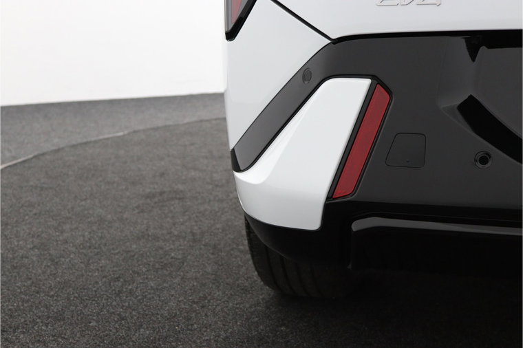 Vehicle Image 38