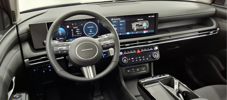 Vehicle Image 12