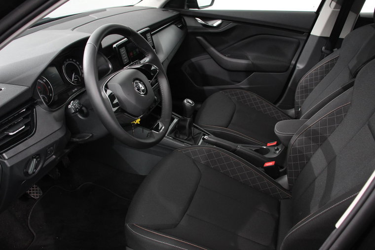 Vehicle Image 7
