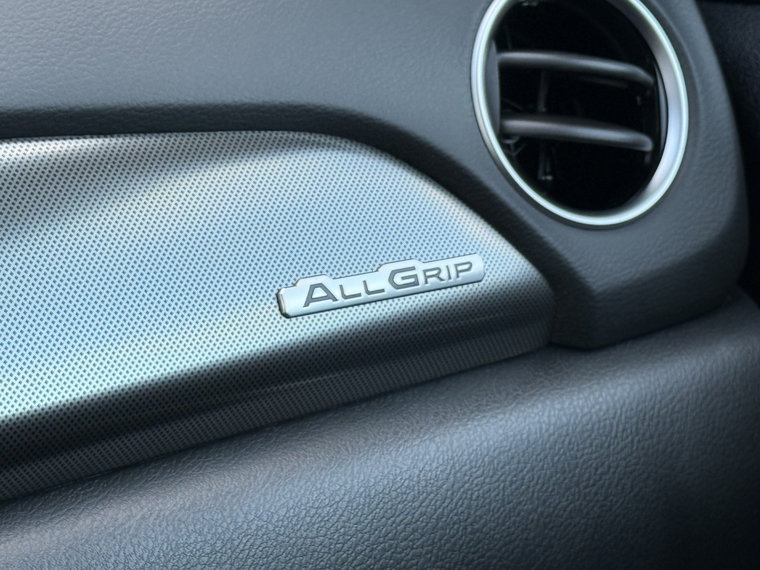 Vehicle Image 27