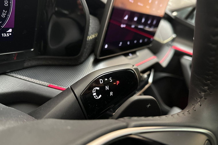 Vehicle Image 22