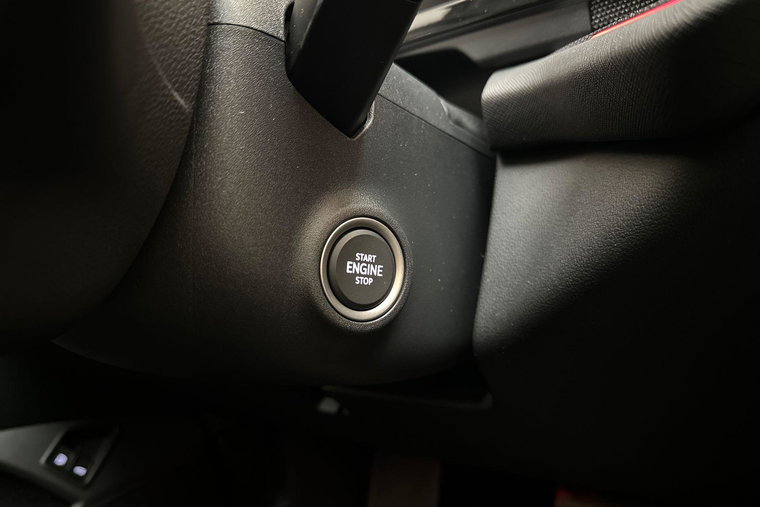 Vehicle Image 24