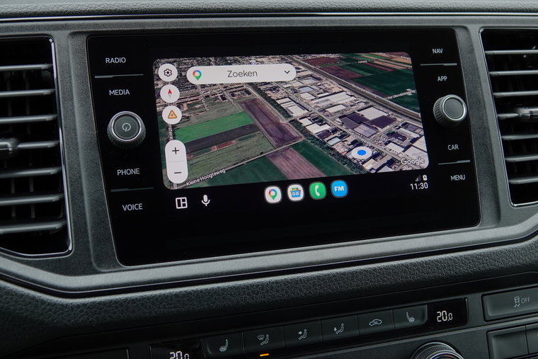 Vehicle Image 12