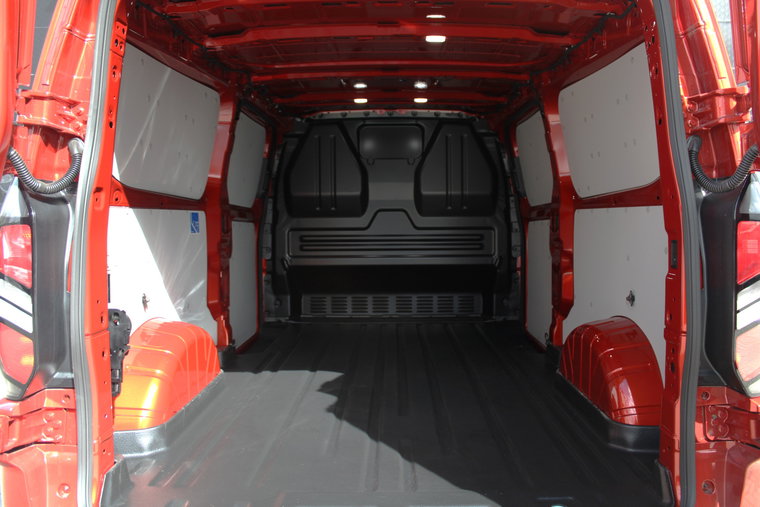 Vehicle Image 12