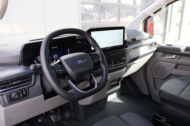 Vehicle Image 14