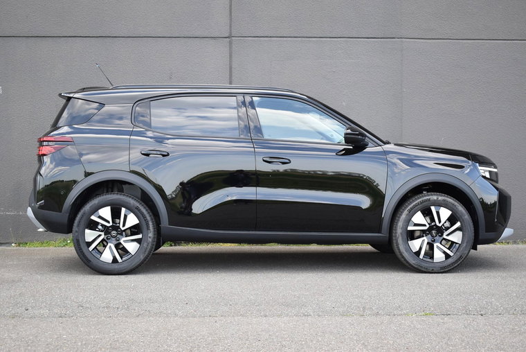 Vehicle Image 40