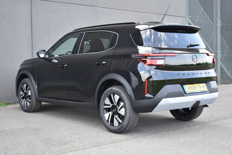 Vehicle Image 6