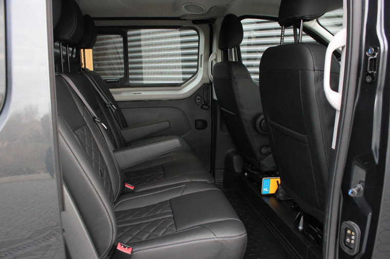 Vehicle Image 37