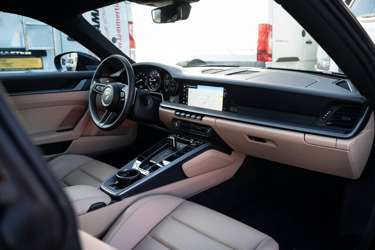Vehicle Image 36