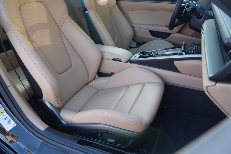 Vehicle Image 37