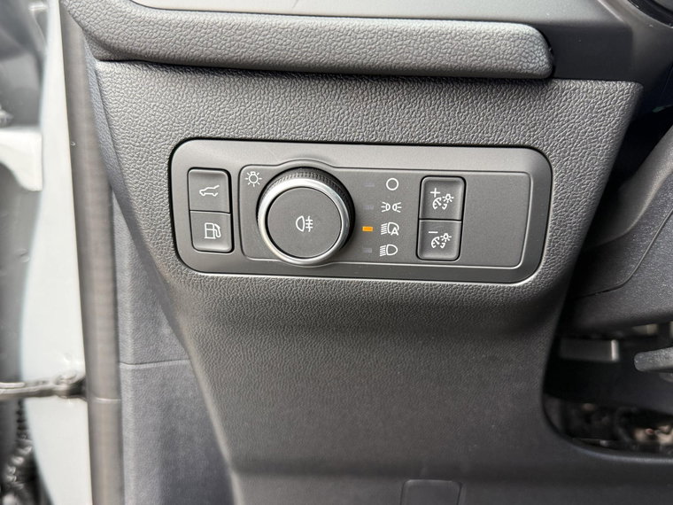Vehicle Image 34