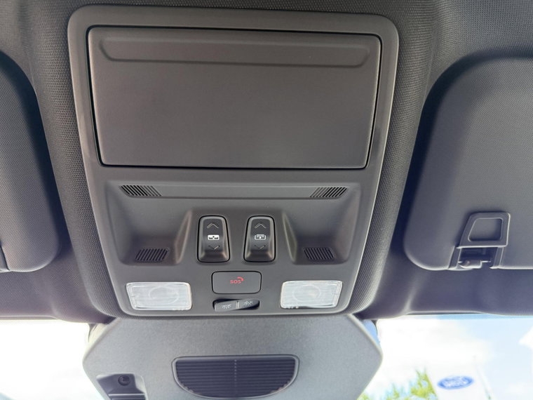 Vehicle Image 40