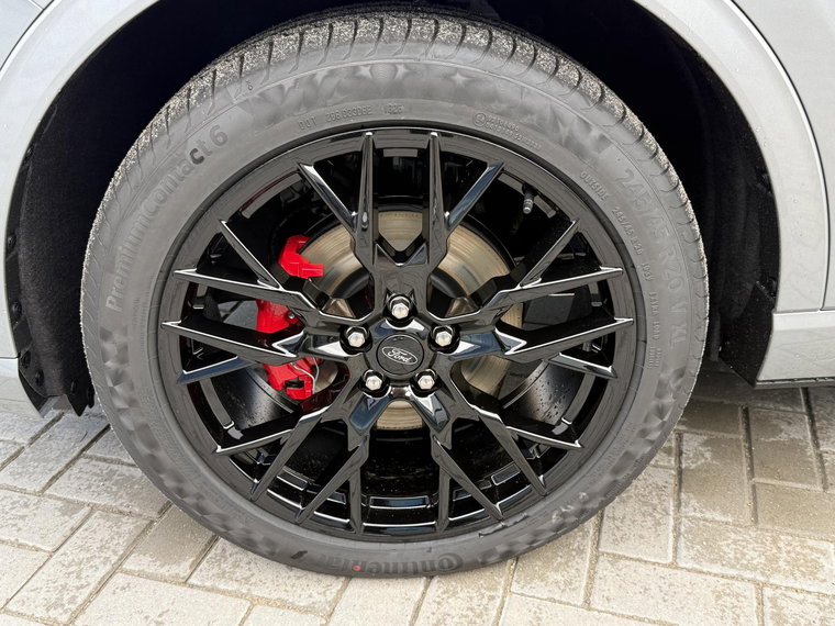 Vehicle Image 8