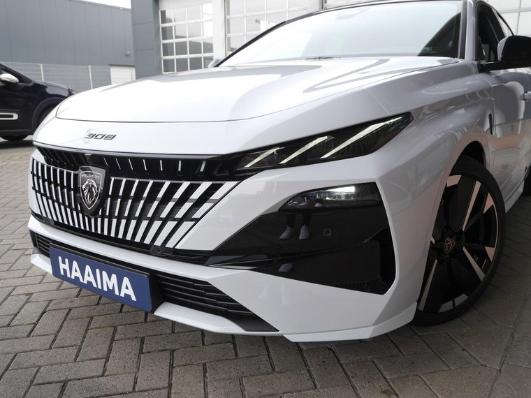 Vehicle Image 40