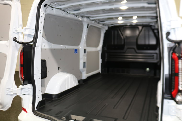 Vehicle Image 13