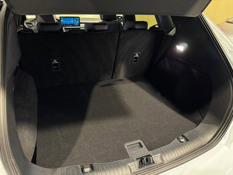 Vehicle Image 36
