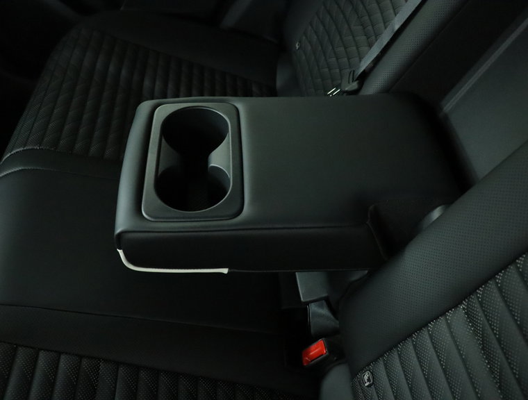 Vehicle Image 39