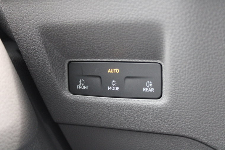 Vehicle Image 24