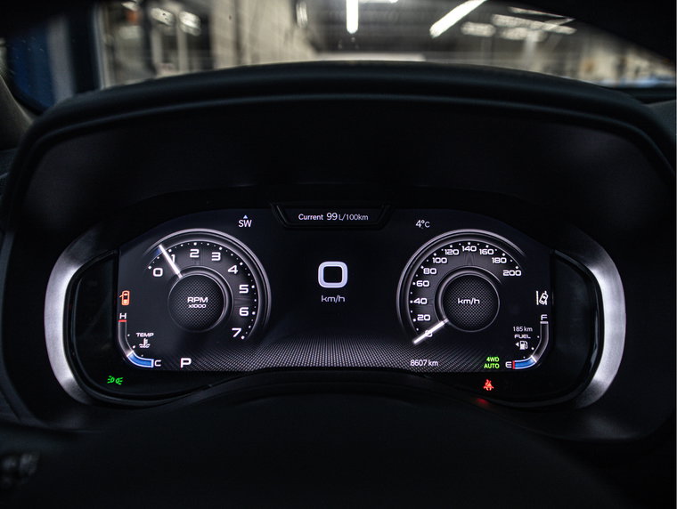 Vehicle Image 6