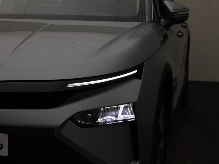 Vehicle Image 37
