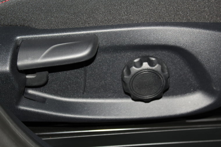 Vehicle Image 37