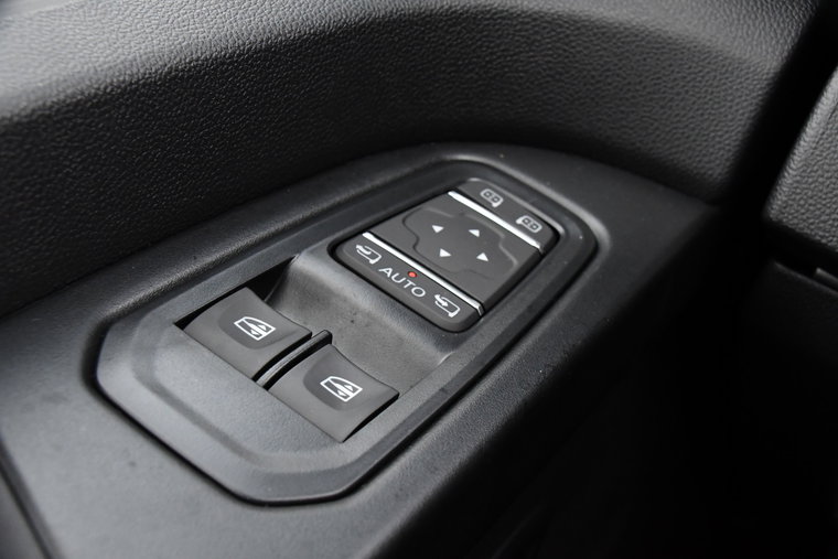 Vehicle Image 27