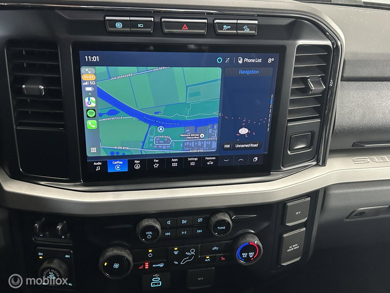 Vehicle Image 17