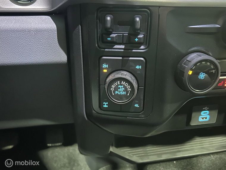 Vehicle Image 60