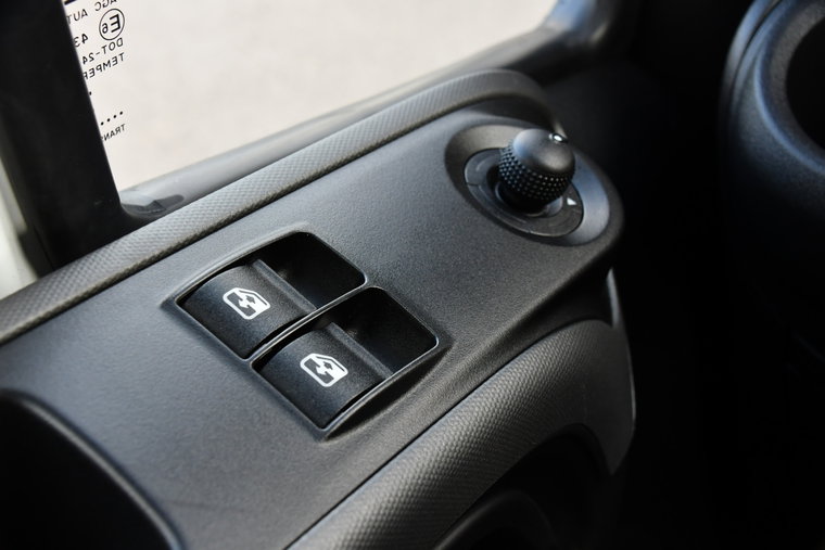 Vehicle Image 28