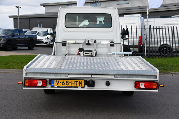 Vehicle Image 33