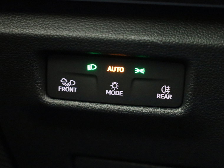 Vehicle Image 28