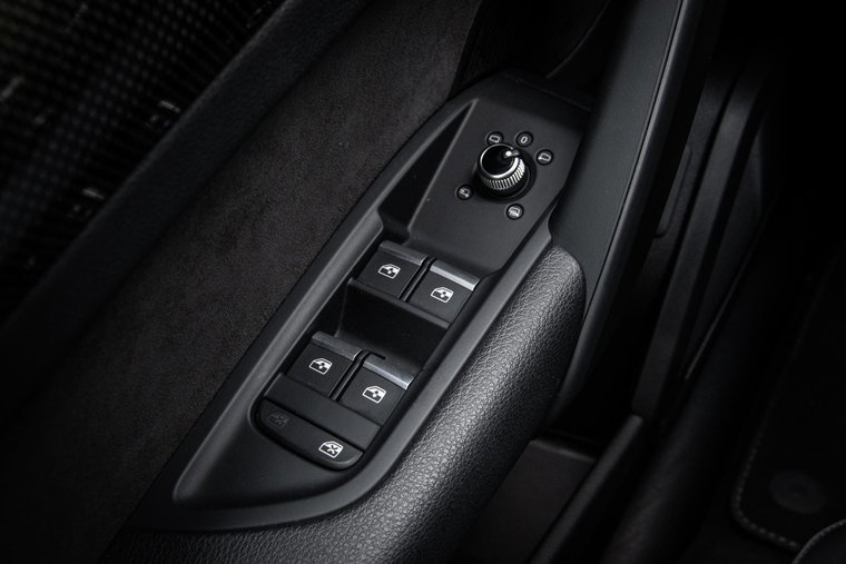 Vehicle Image 47