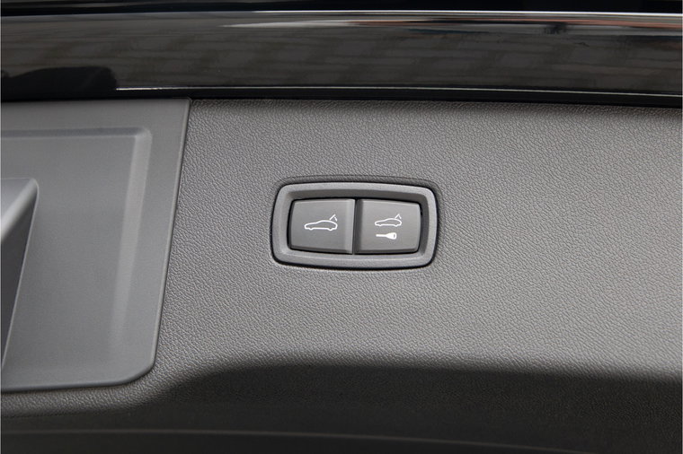 Vehicle Image 26
