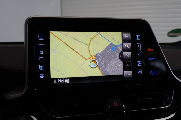 Vehicle Image 21