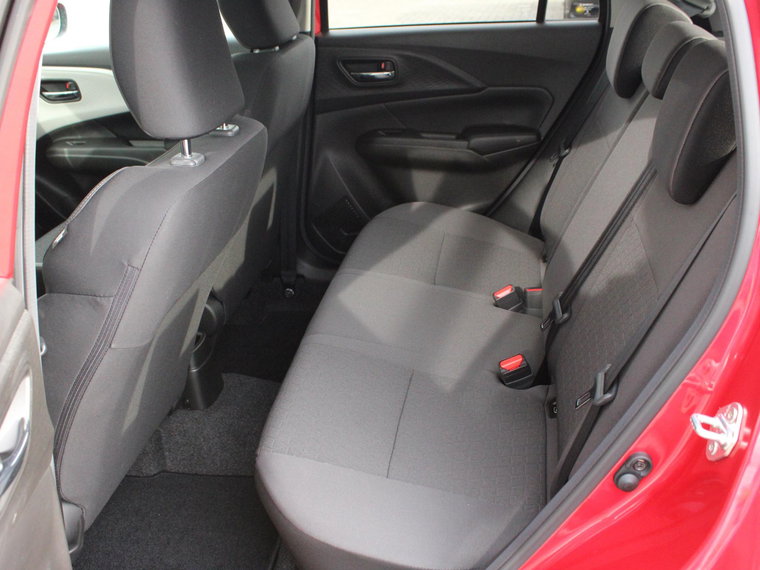 Vehicle Image 37