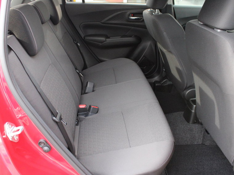 Vehicle Image 38