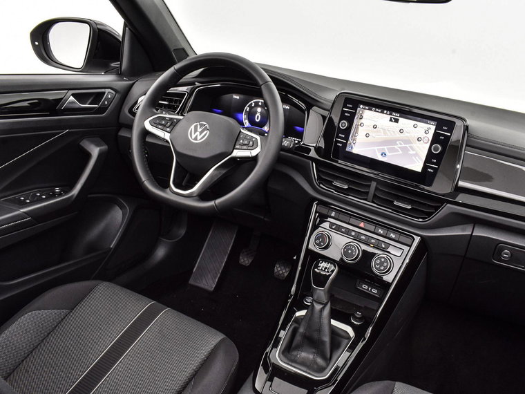 Vehicle Image 32