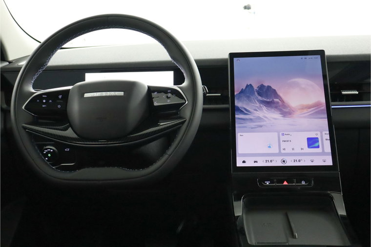 Vehicle Image 30