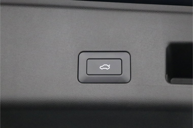 Vehicle Image 39
