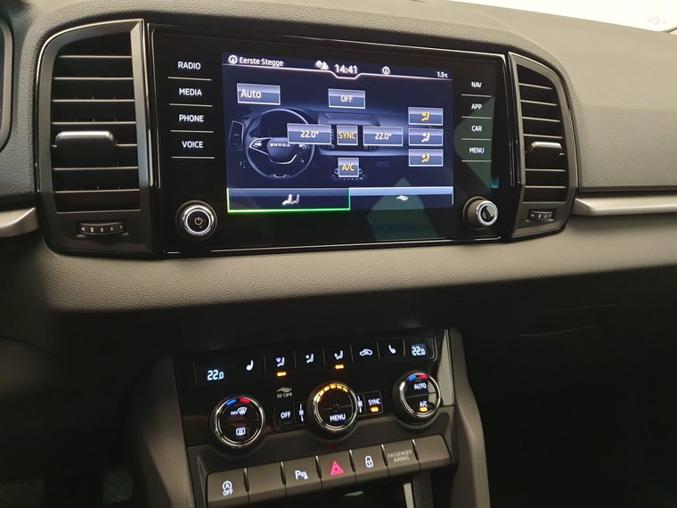 Vehicle Image 16